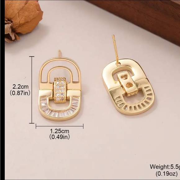 Elegant Gold and Silver Earrings - Picture 3 of 6